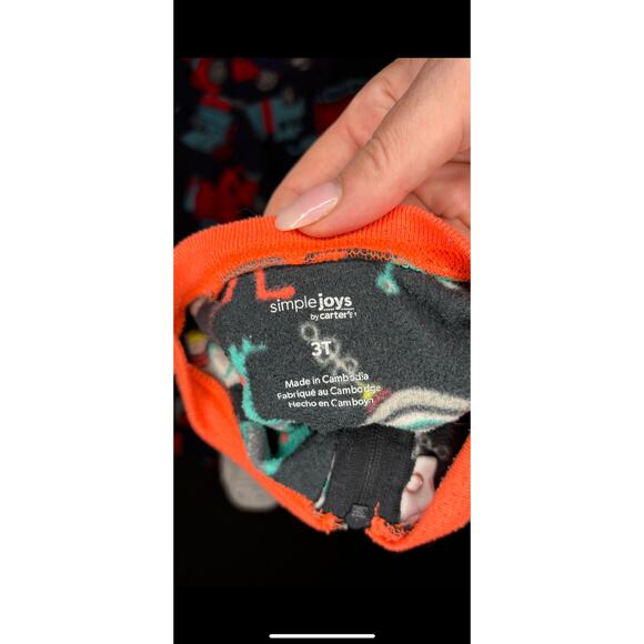 CARTER's Toddler Footed One Piece Fuzzy Pajama 2-piece Bundle | Size 3T - Picture 4 of 4